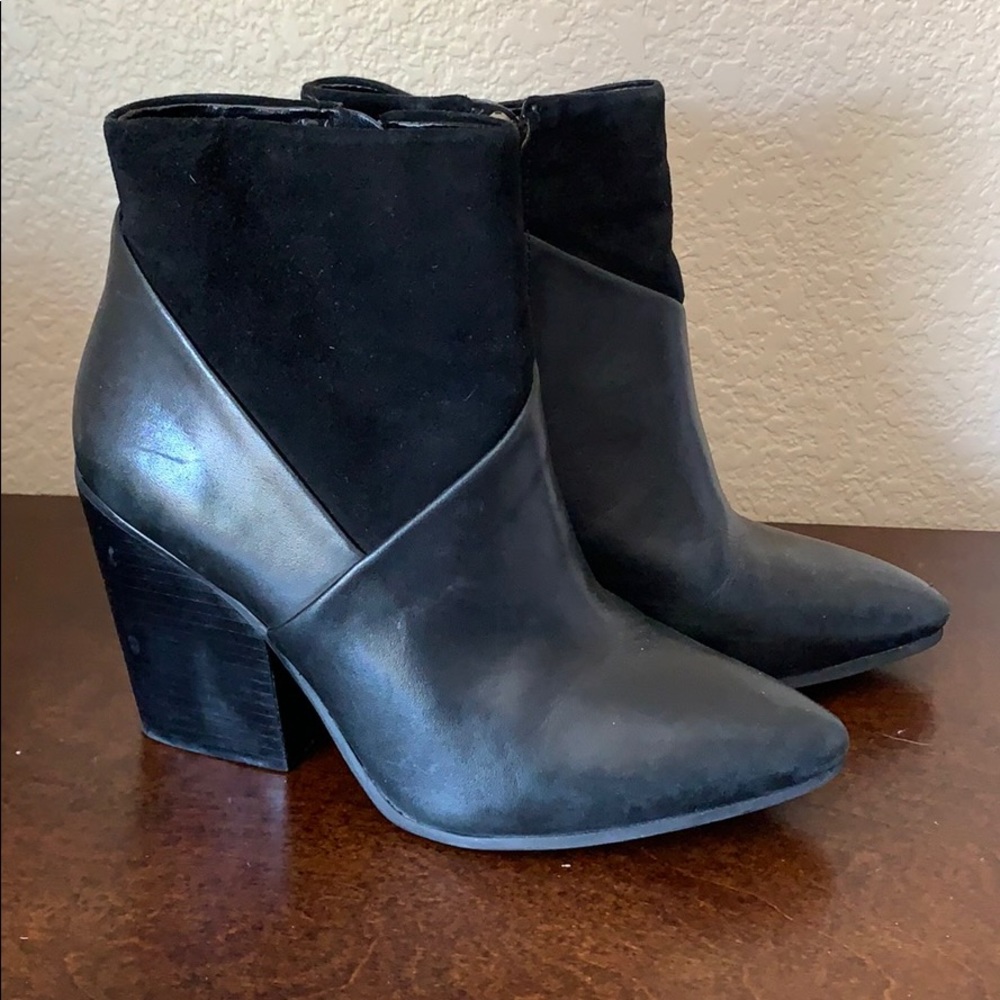 Vince Camuto Raylan Ankle Bootie